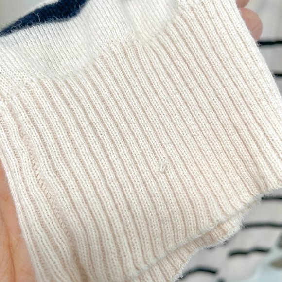 2 for $25! 🛍 Dex Clothing - Soft Cream Stripe Button Cardigan with Pockets - Picture 3 of 5